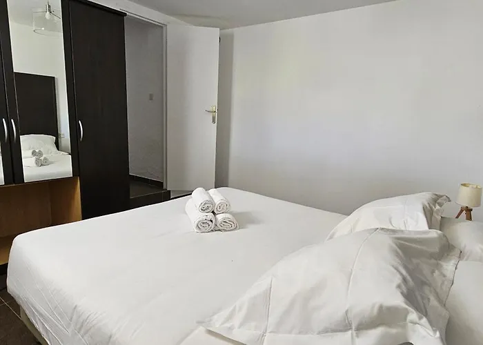 T3 Dolce&vita D5 Avec Piscine Et Vue Montagnes *