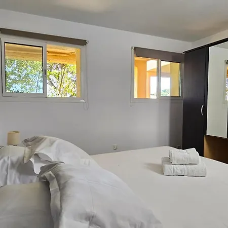 T3 Dolce & D5 Avec Piscine Et Vue Montagnes * Propriano (Corsica)